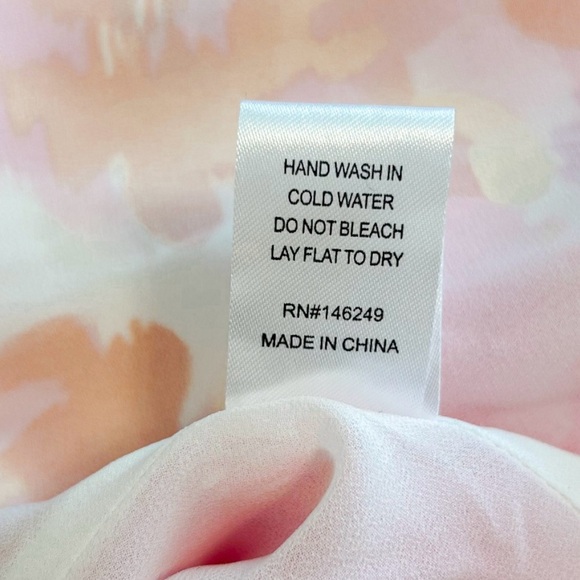 Aakaa Women’s Twist Front Colorful Abstract Floral Mini Dress, Size Medium - Picture 10 of 10